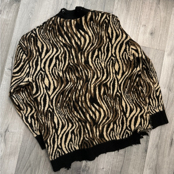 Zara Distressed Knit Cardigan (M) - Picture 2 of 5